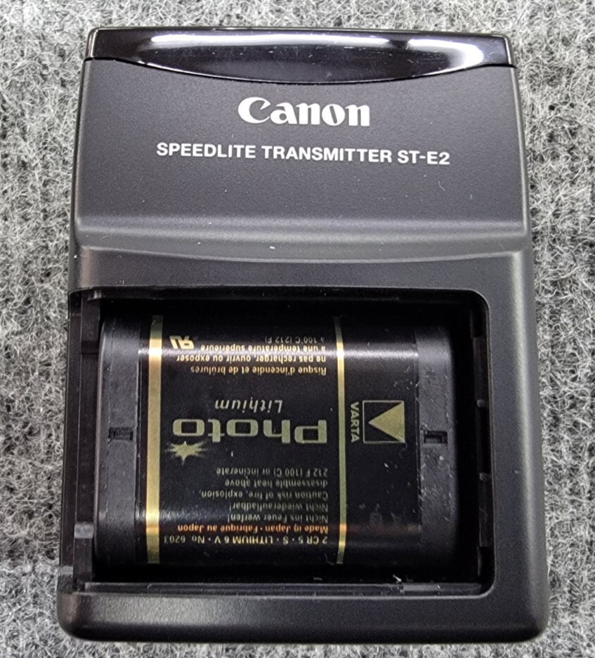 Canon Speedlite Transmitter ST-E2 W/ Case And Battery