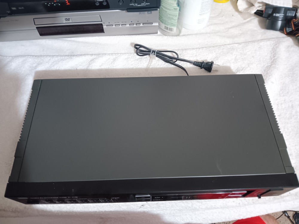 Sansui T-1110 Stereo Tuner