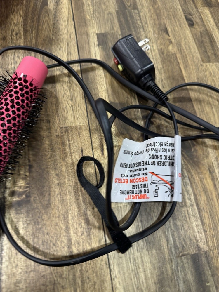 CAJ Beauty Volumizing Dryer Brush