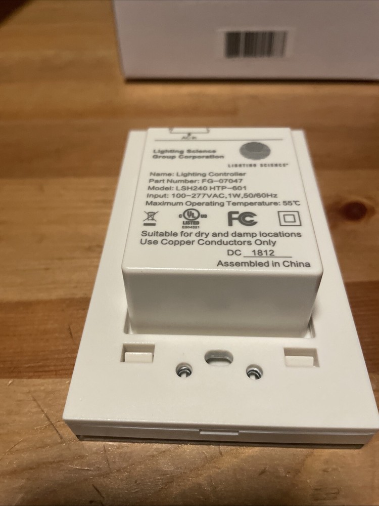 Lighting Science Lighting Controller Model# Lsh240 HTP-601 Input 100-277VAC