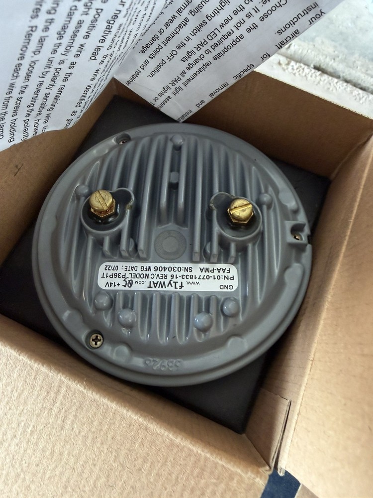 WHELEN PARMETHEUS™ G3 PAR 36 LANDING LIGHT P36G3L