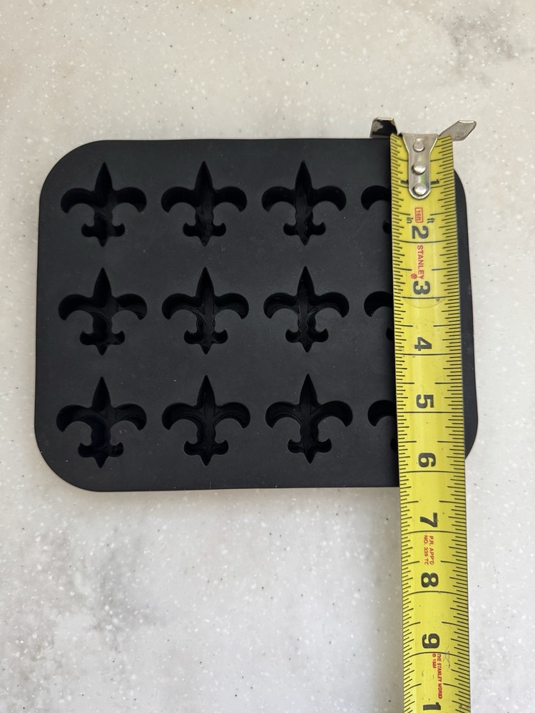 Silicone Mold Mini Fleur de Lis Heraldic lilly mini appliques