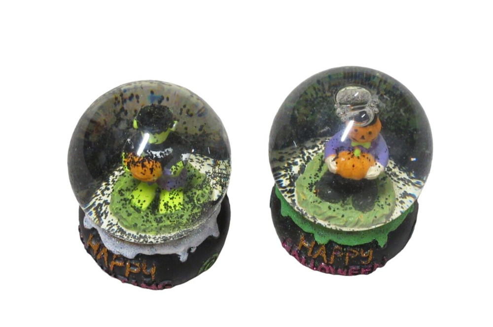 Snowglobe Halloween set of 2 mini Snowglobe
