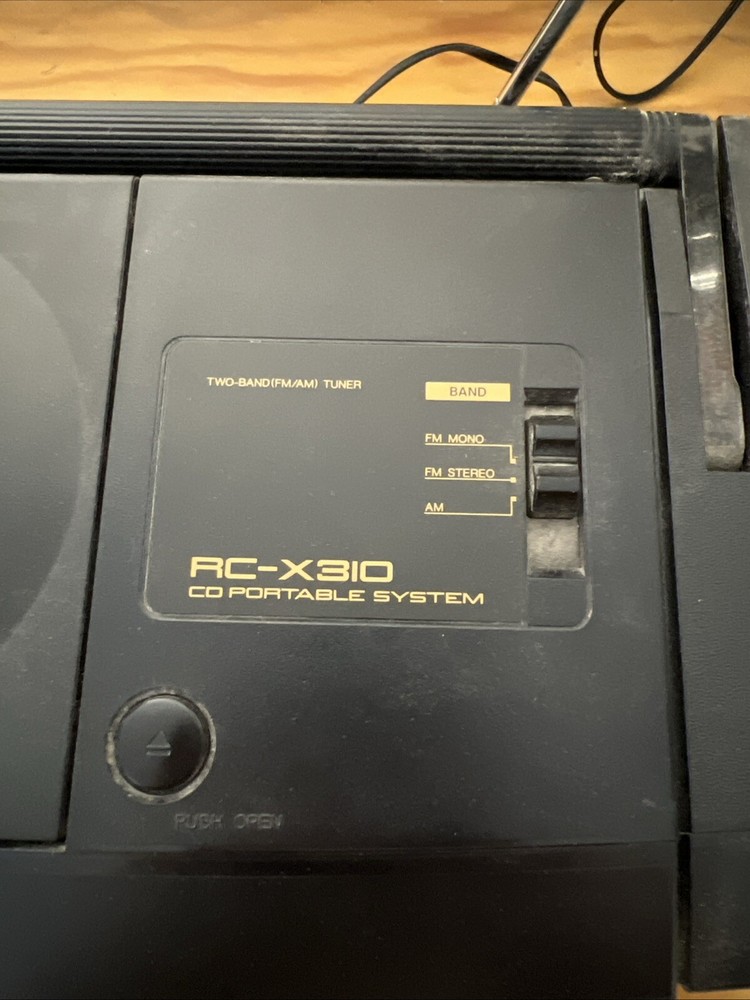 Vintage RC-X310 CD Portable System