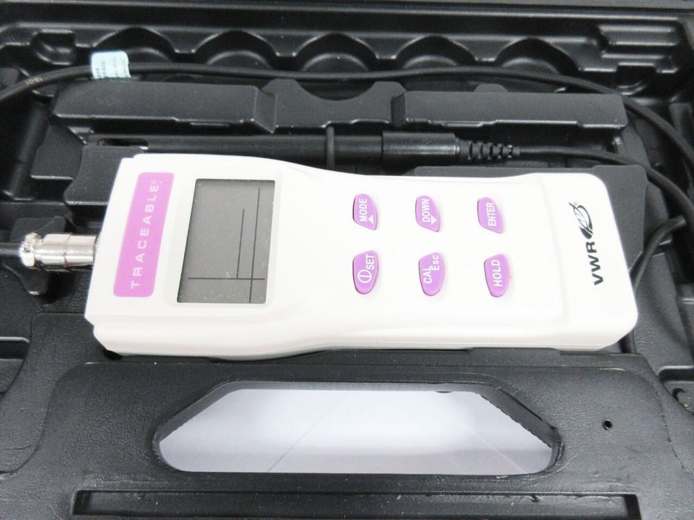 VWR 89094-958 TRACEABLE EXPANDED RANGE CONDUCTIVITY METER