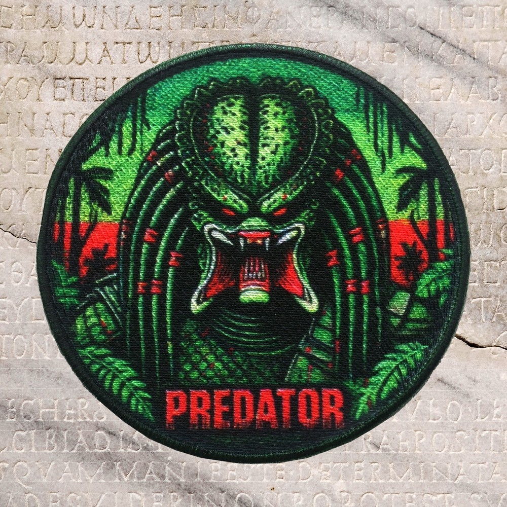 Alien Predator Retro Sci-Fi Patch - Iron-On Applique For Clothes, Space Horror