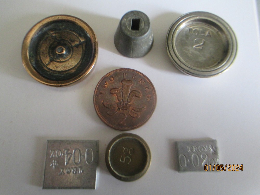 ANTIQUES TRADE WEIGHTS COLLECTION. (6)