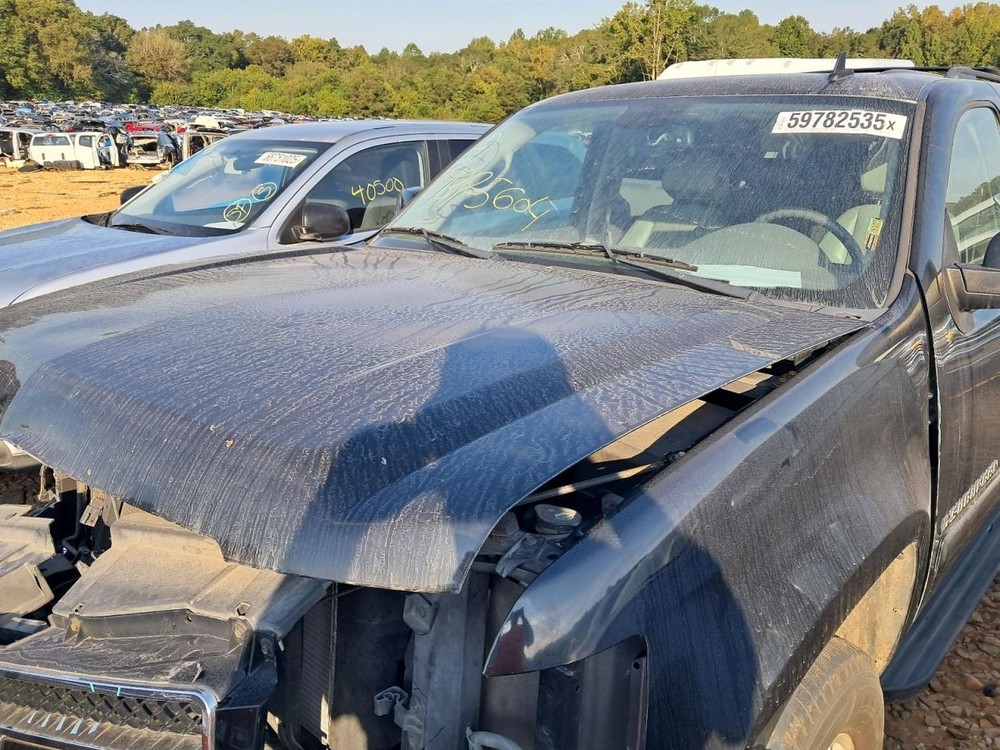 SUBCHEV15 2008 Glove Box 4789563