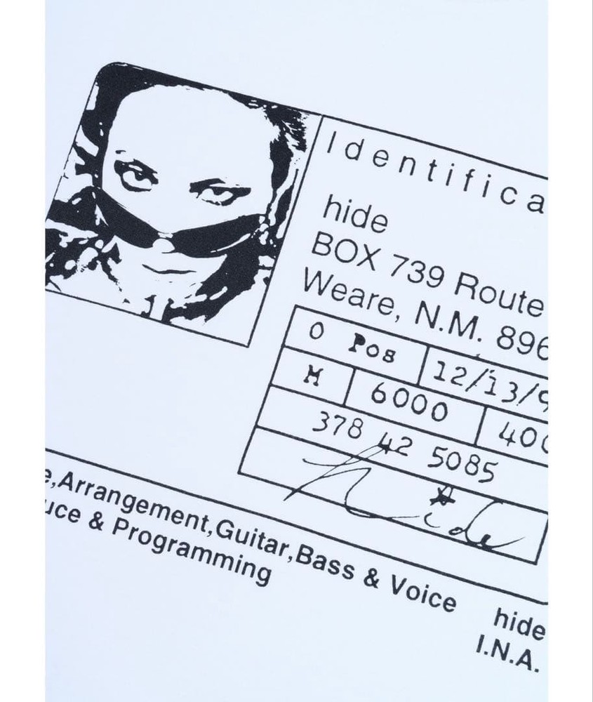 hide identification Tshirt XL size