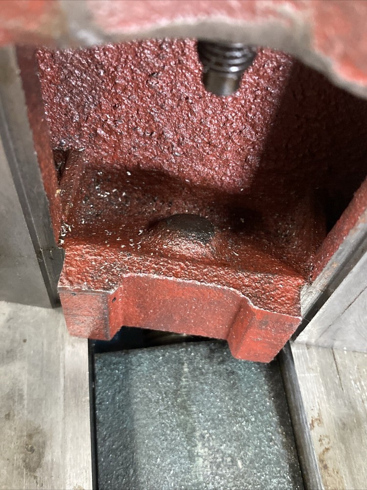 INTERSTATE 6” Machine Vise With Jaws & Handle