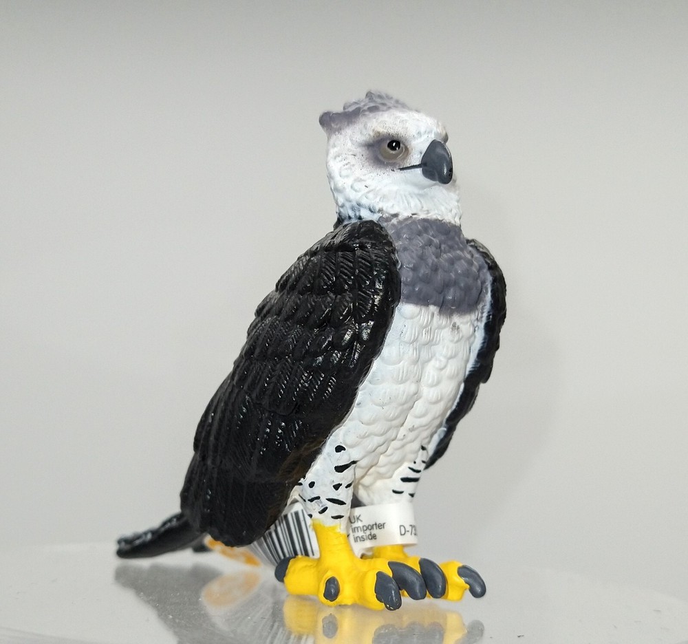 Schleich Harpy Eagle #14862 NWT!
