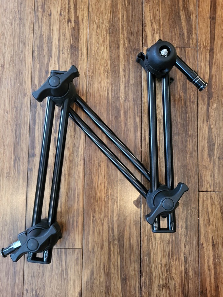 IMPACT BHE-119 Three-Section Double Articulated Arm (Missing 1 End Cap)