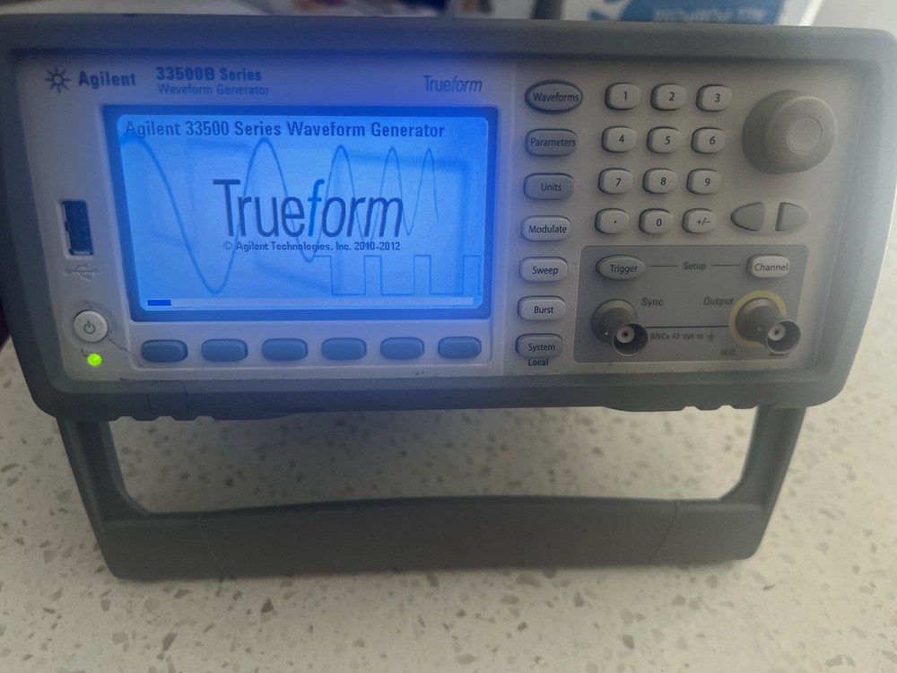 AGILENT KEYSIGHT 33500B TRUEFORM WAVEFORM GENERATOR