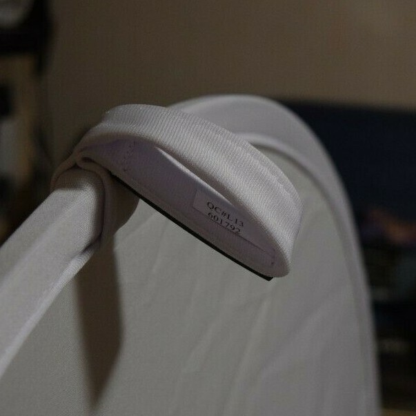 Calmut 52" Translucent Reflector with Case - Used