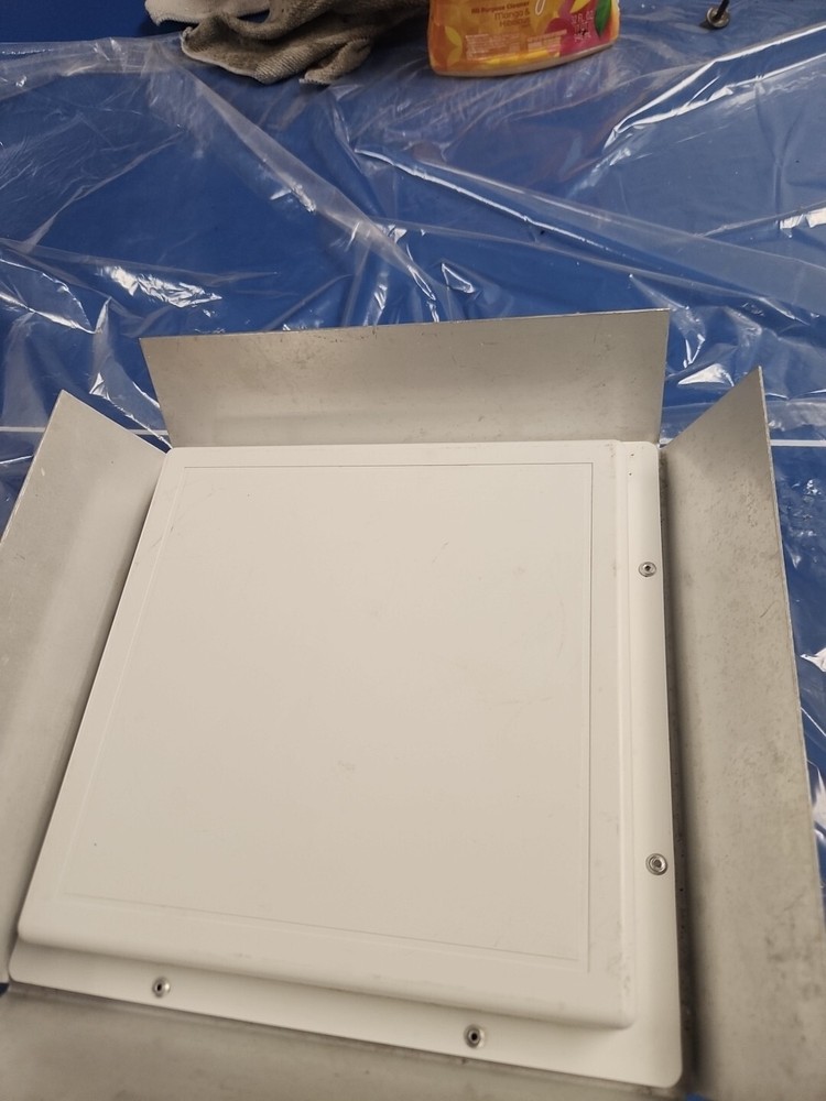 Hyperlink Technologies Model HG2416P 2.4 GHz 15.5 dBi Flat Panel Antenna