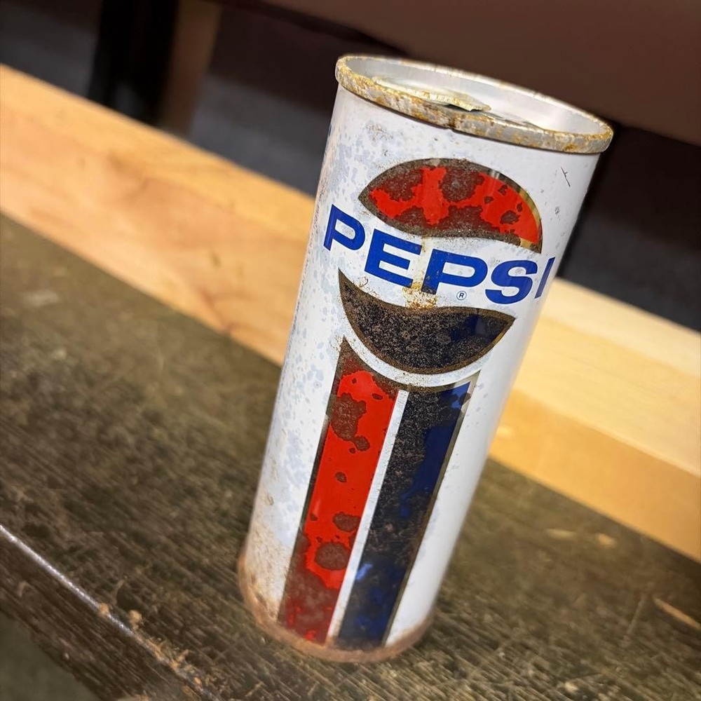 Pepsi cola retro can