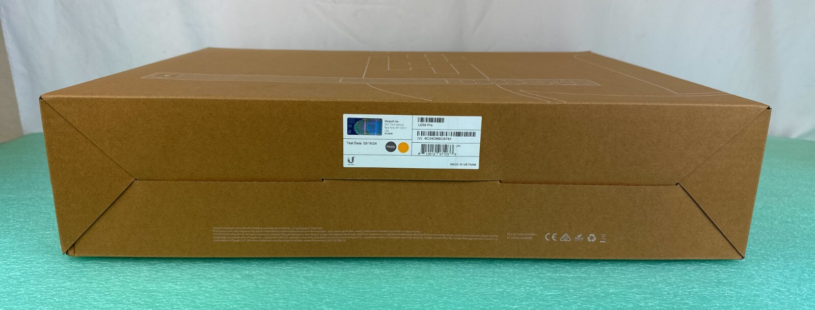 Ubiquiti Networks UDM-PRO 10G SFP+ Enterprise Security Gateway Dream Machine Pro