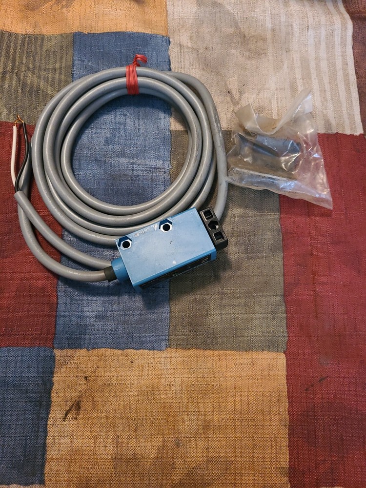 Honeywell Micro Switch FE7C-FRT2-M New Opened Box