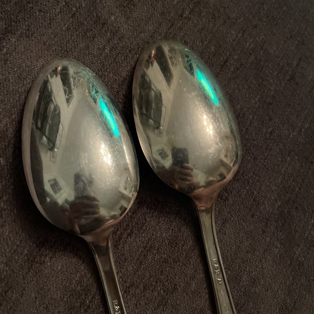 2 R&B Rogers & Bros LYRIC Pattern Silverplate Flatware Solid Serving Spoons 8.25