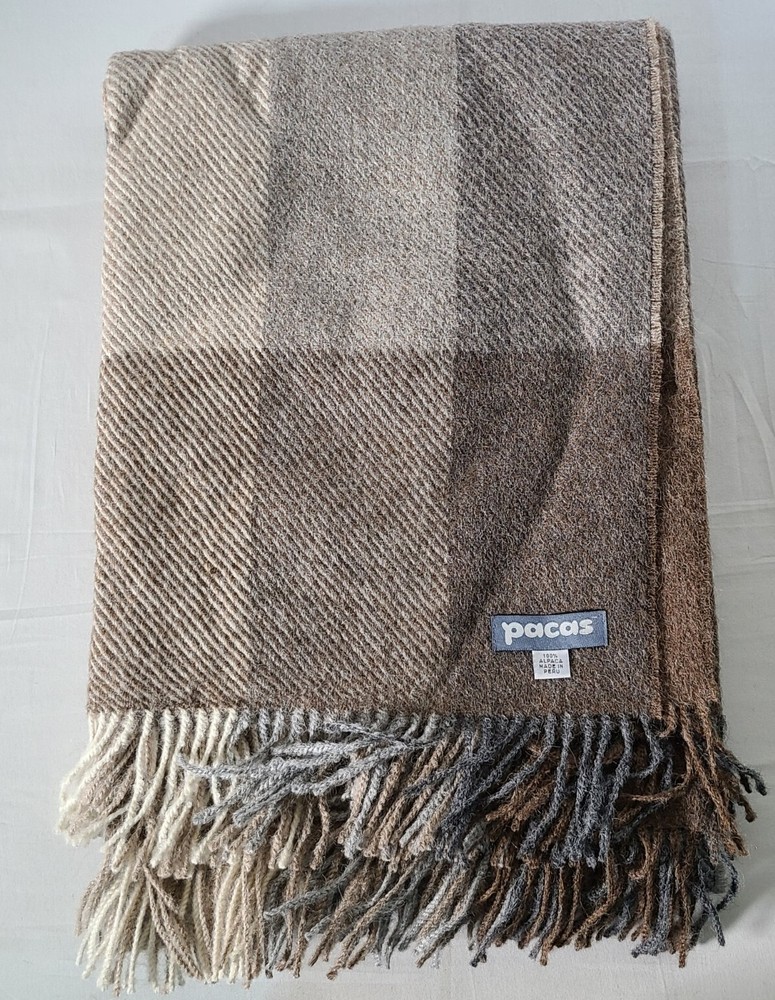 Pacas Throw Blanket Approx 72" X 48" (v)