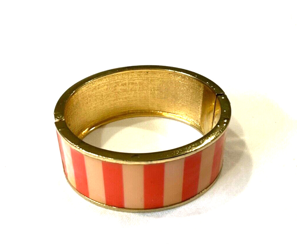 UTRA PINK STRIPED HINGED BANGLE