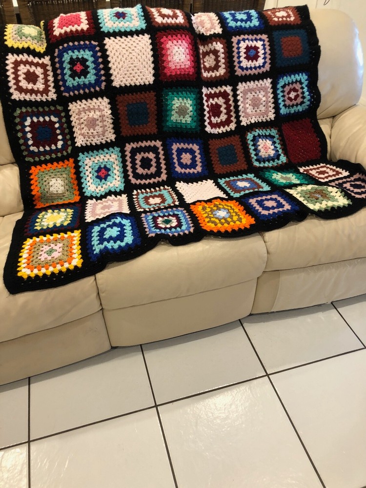 Leftovers Granny Square Blanket Pattern ( US or UK )