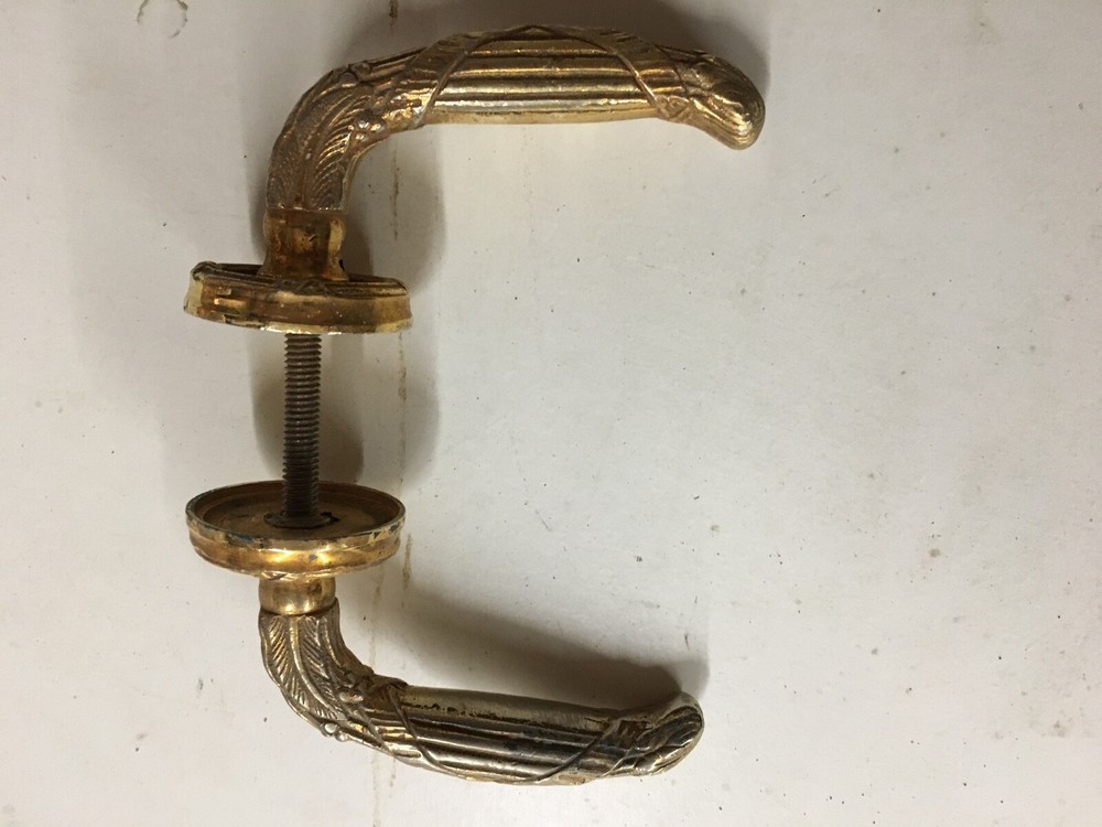 Lot of 2 handles