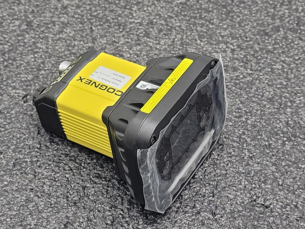 Cognex DM374X-M  1/1.8" CMOS 8.9mm Fixed Mount Bar Code Reader w/new Torch Light