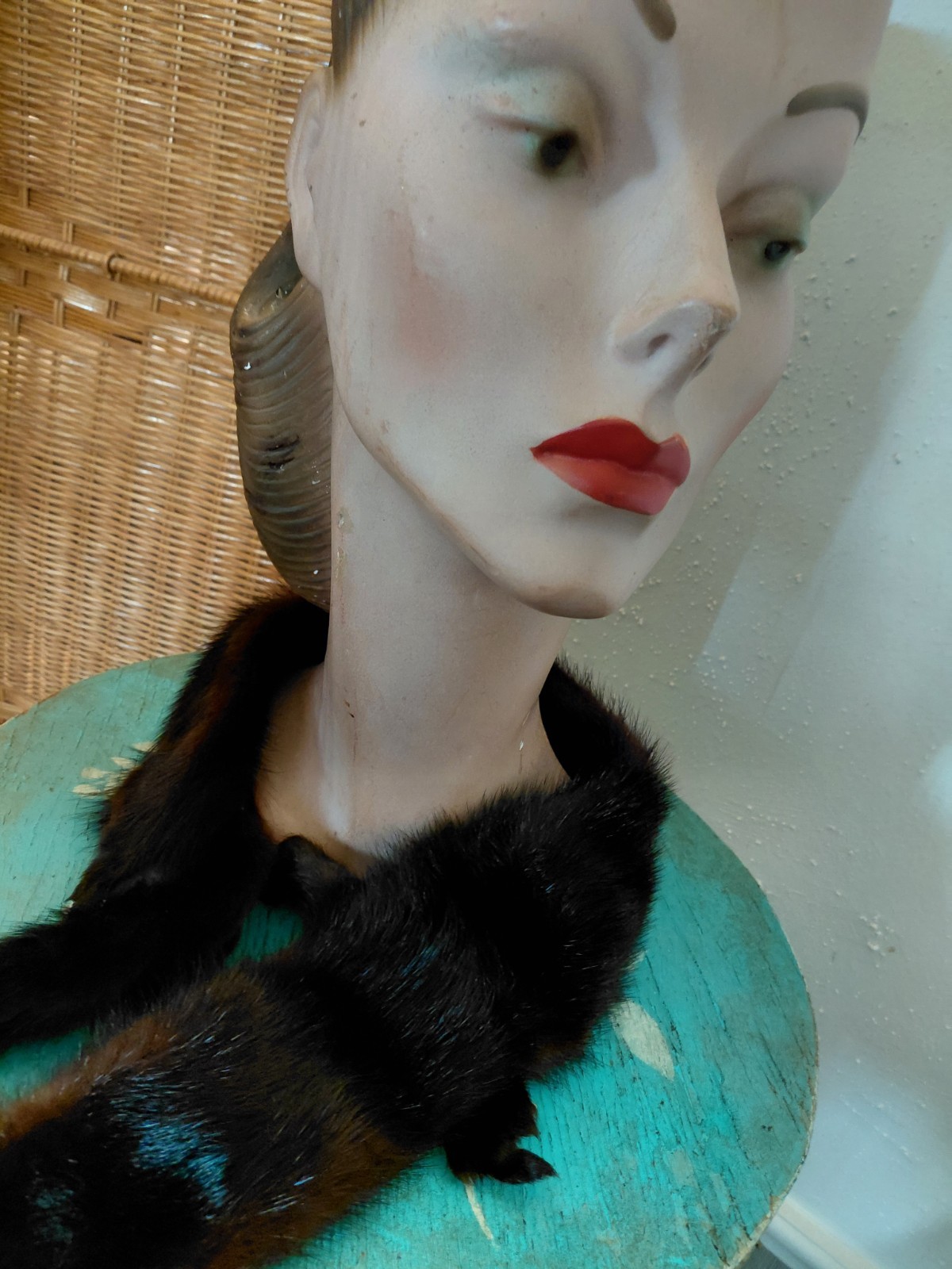 Vintage Mink Wrap/Tails & Legs/Quality Fur Pelt/Extra Length Collar Wrap!
