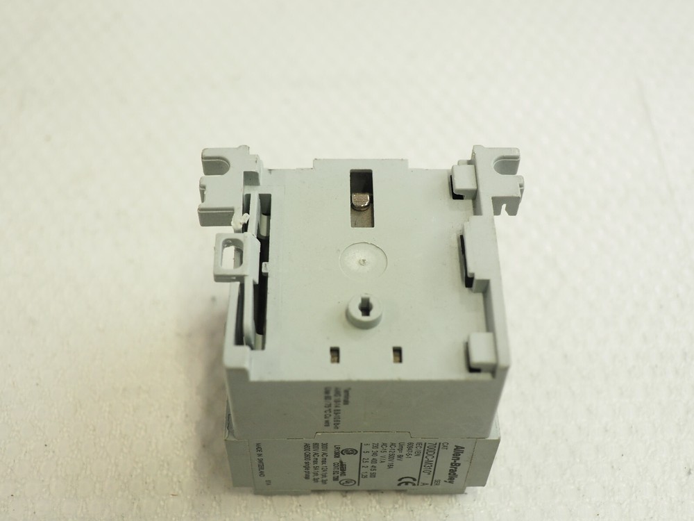 ALLEN BRADLEY 700DC-M310 Control Relay