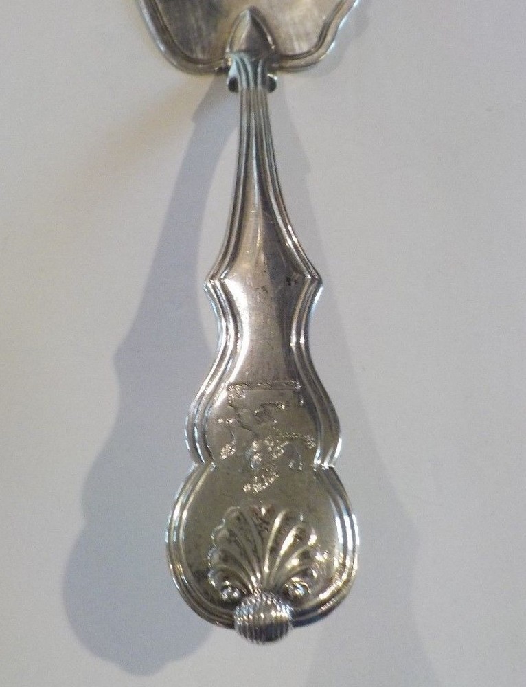 George III Solid Sterling Silver Pierced Fish Slice / Server, c. 1808