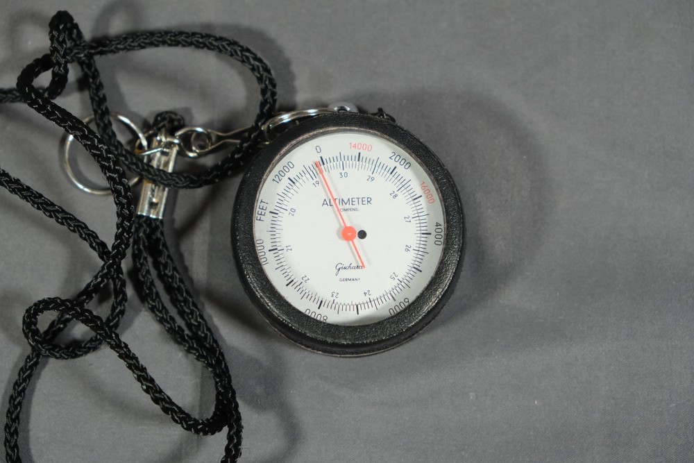 Vintage Gischard Altimeter