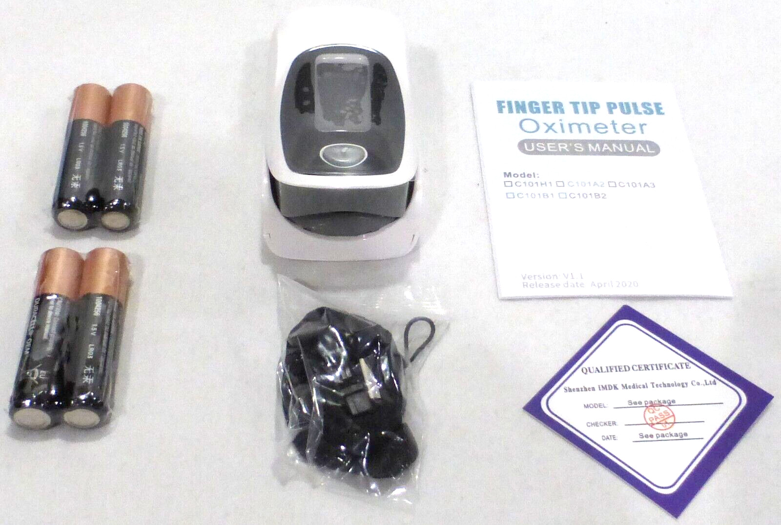 iMDK Fingertip Pulse Oximeter Model C101A3, NEW