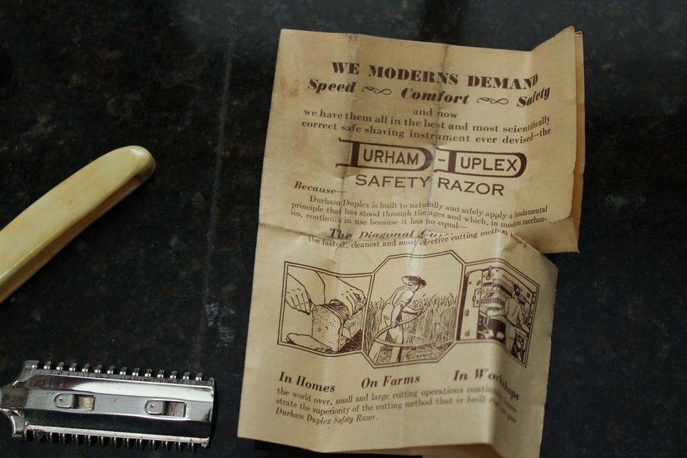 Vintage Durham Duplex Safety Razor With Leather Case