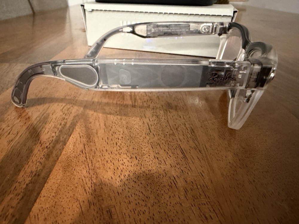 Rayban Meta Gen 2 Limited Edition Matte Transparent Clear/Ruby