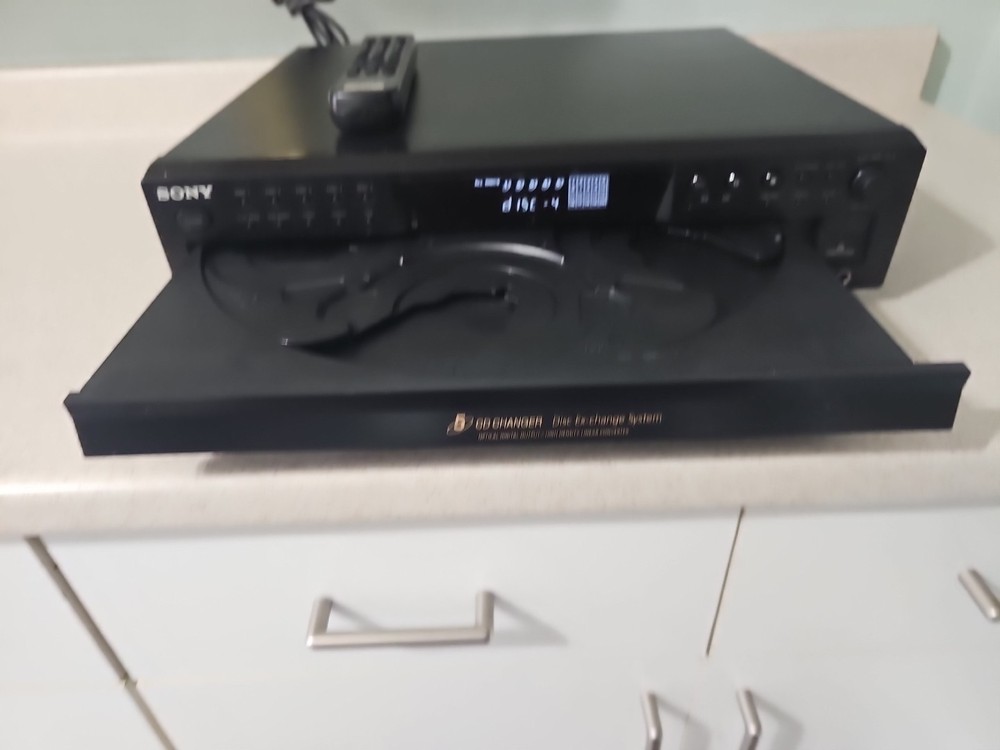 Sony CDP-CE375 CD 5 Compact Disc Carousel Changer with Remote Control
