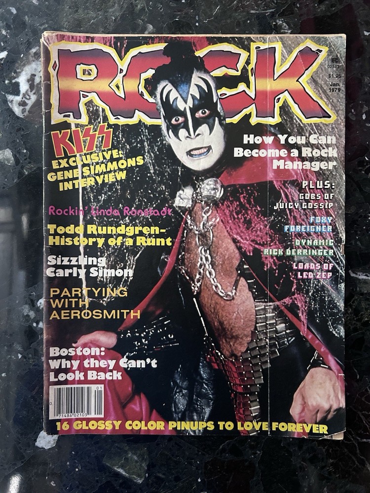 KISS RARE Vintage 1977 Rock Magazine Paul Stanley /Front & Back Cover Detached