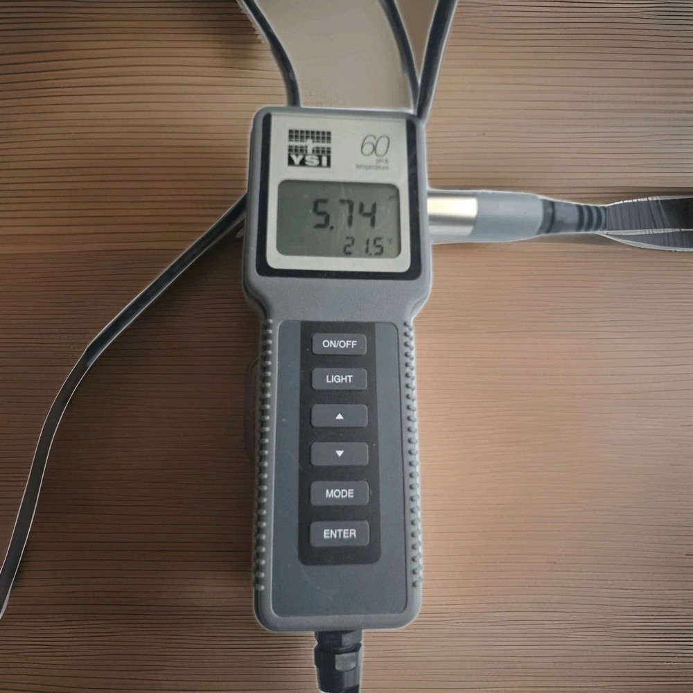 YSI Model 60 pH Temperature Meter w/ Probe – Field-Tested, Functional.