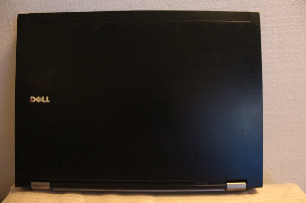 LCD Screen (Dell E6500 ) - COMPLETE ASSEMBLY - WXGA WUXGA