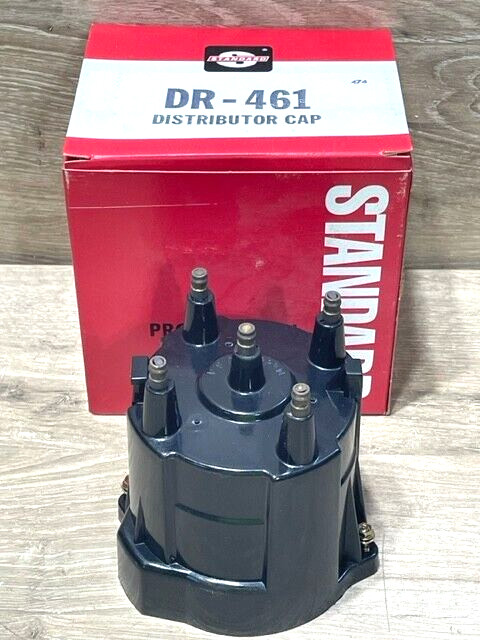 NOS Standard DR-461 Distributor Cap
