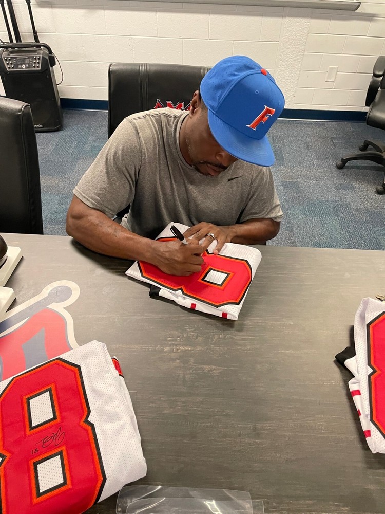 Buccaneers Jacquez Green signed Jersey W/COA