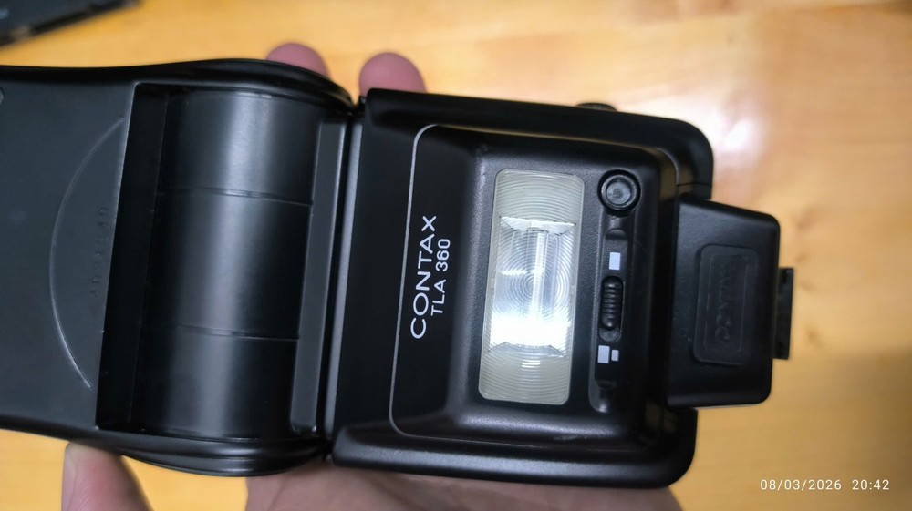 Contax TLA 360 Shoe Mount Flash Strobe Flash Camera Used