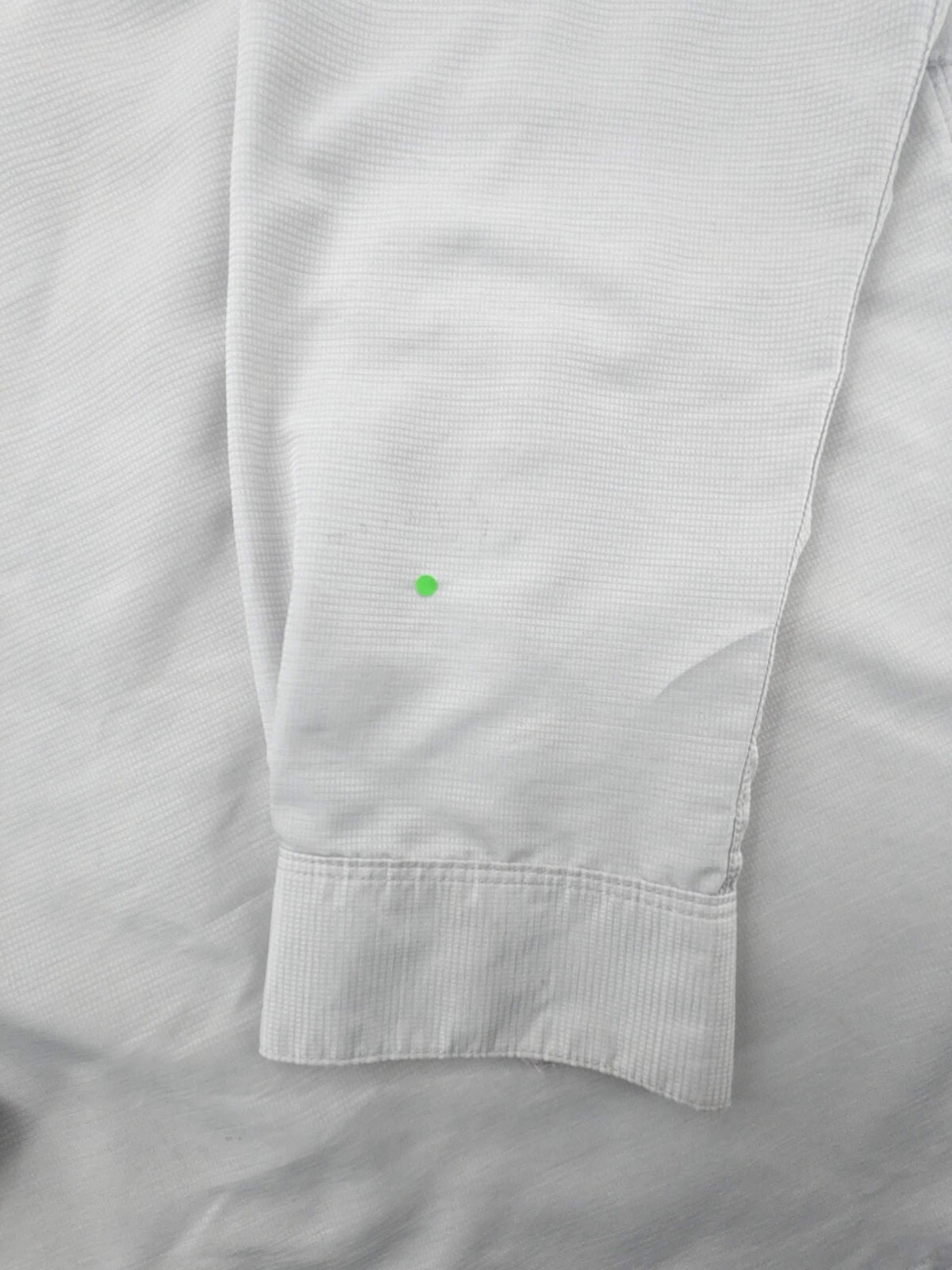 Mountain Hardwear Shirt Mens XL TG Gray Hiking Performance LS Vented