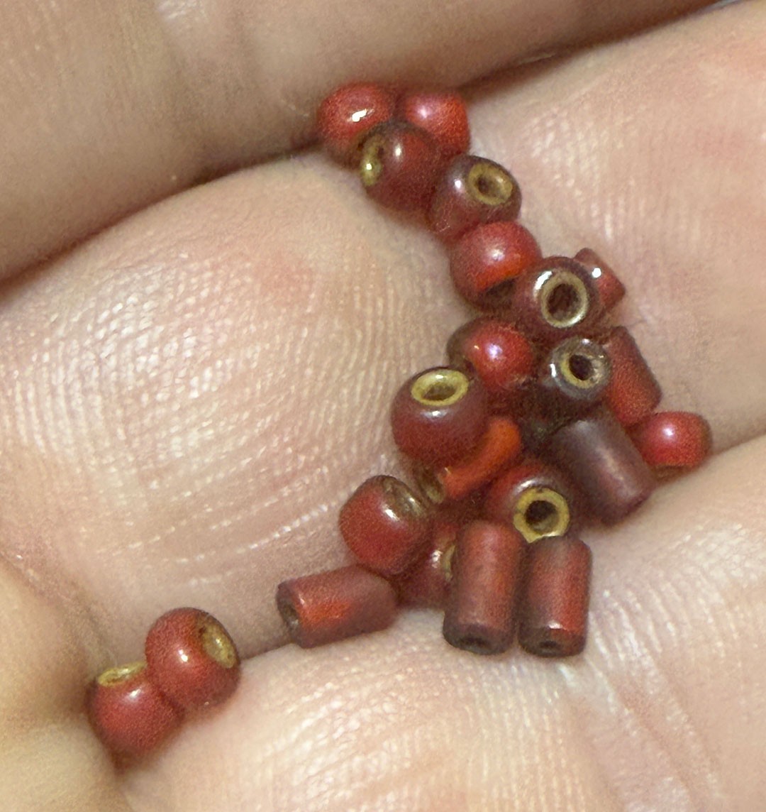 (20) Huron Indian Red White Heart Trade Beads Venetian Pre-1800 Small Size