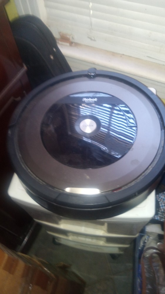 I Robot Roomba Floor Cleaner