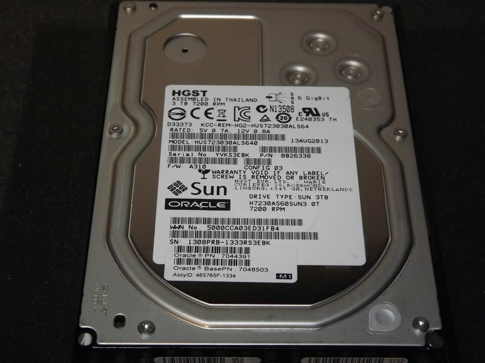 SUN Oracle DE2-24C 72TB Disk Shelf with 24x 3TB SAS Disk & Rack Kit