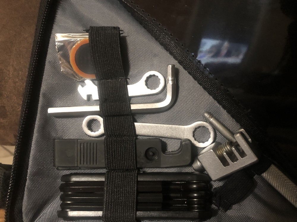 New Topeak 17 Function Multi Tool with Two Face Bag