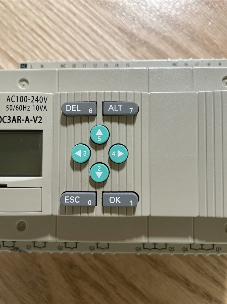 OMRON ZEN-20C3AR-A-V2 Programmable Relay,100-240VAC