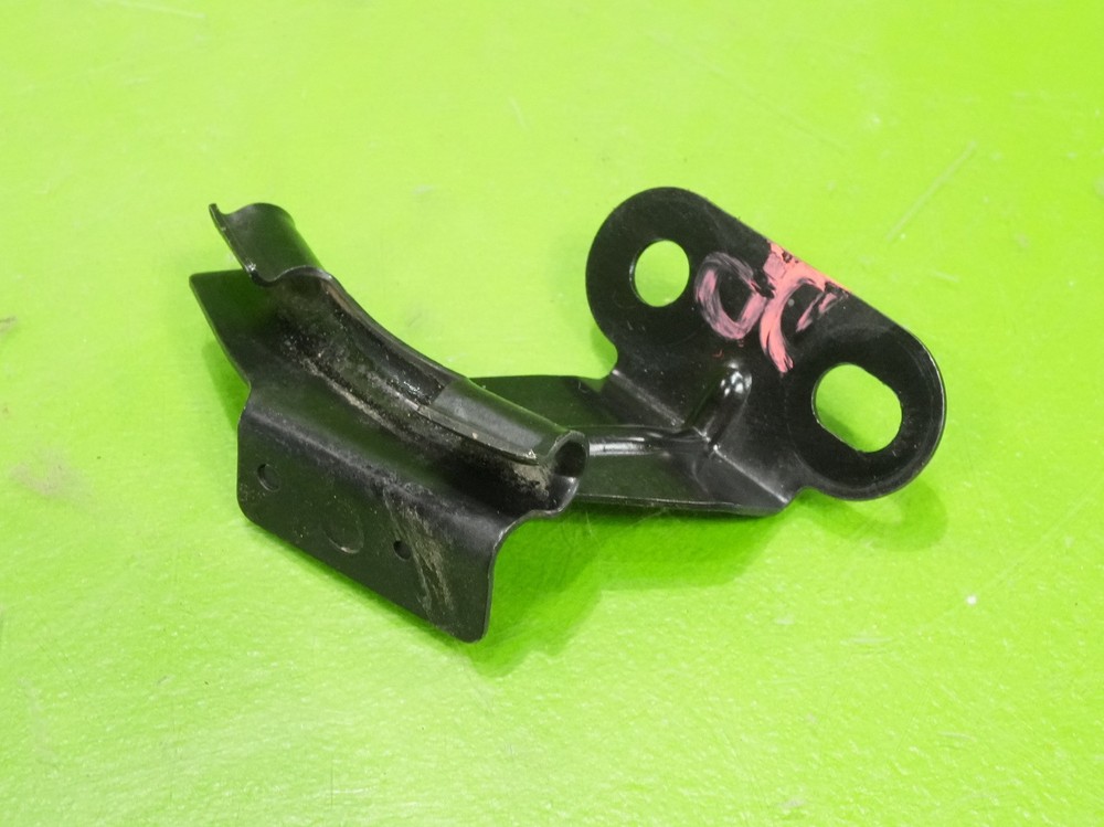 02-06 RSX OEM throttle cable bracket support