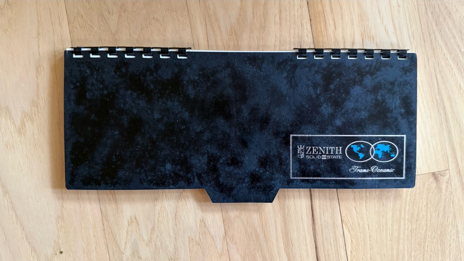 ZENITH TRANS OCEANIC RADIO MODEL D7000Y with Owners Manual EXCELLENT CONDITION!